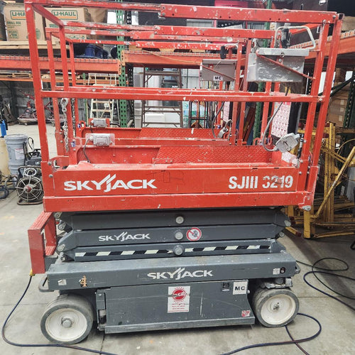 SkyJack 19ft Scissor Lift